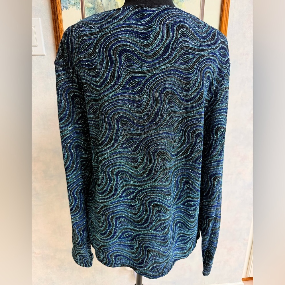 NWOT 2 pc Elegant Black Top w/Blue Glittery Threads -Beautiful Flattering Design - Picture 4 of 13